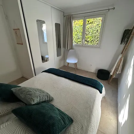 2 Pieces Avec Jardin Classe Meuble De Tourisme 2 Etoiles קאן סור מר