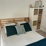Appartement 2 Pièces Avec Jardin Classé Meublé De Tourisme 2 étoiles *