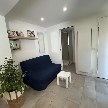 2 Pieces Avec Jardin Classe Meuble De Tourisme 2 Etoiles * Saint-Laurent-du-Var